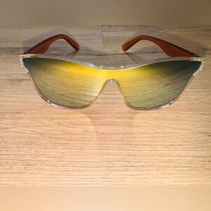 Stylish Gold and Brown Sunglasses